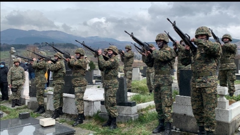 Sahranjen Jovan Divjak, penzionisani general Armije Republike Bosne i Hercegovine9