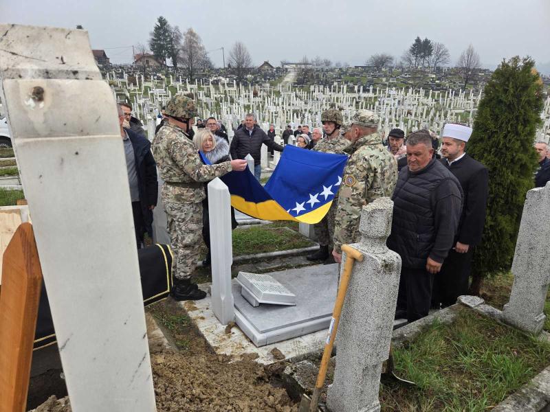Dženaza i ukop preminulog generala Muharema Fetahagića1