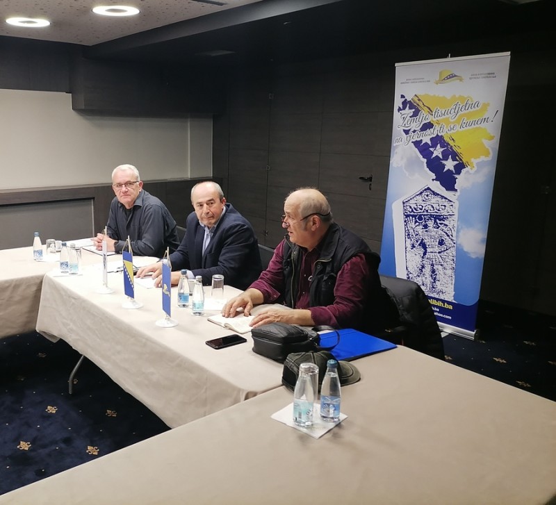 Prošireni sastav Upravnog odbora Udruženja generala Bosne i Hercegovine analizirao društveno-političku situaciju u Državi4