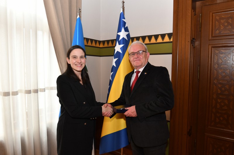Susret Gradonačelnice dr. Benjamine Karić sa delegacijom Udruženja generala Bosne i Hercegovine5
