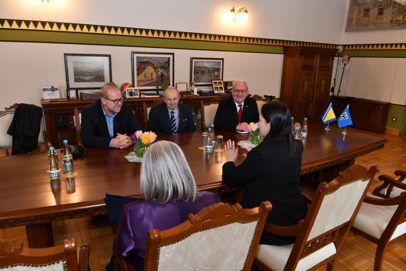 Susret Gradonačelnice dr. Benjamine Karić sa delegacijom Udruženja generala Bosne i Hercegovine6