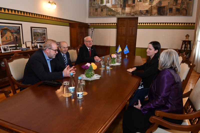 Susret Gradonačelnice dr. Benjamine Karić sa delegacijom Udruženja generala Bosne i Hercegovine8